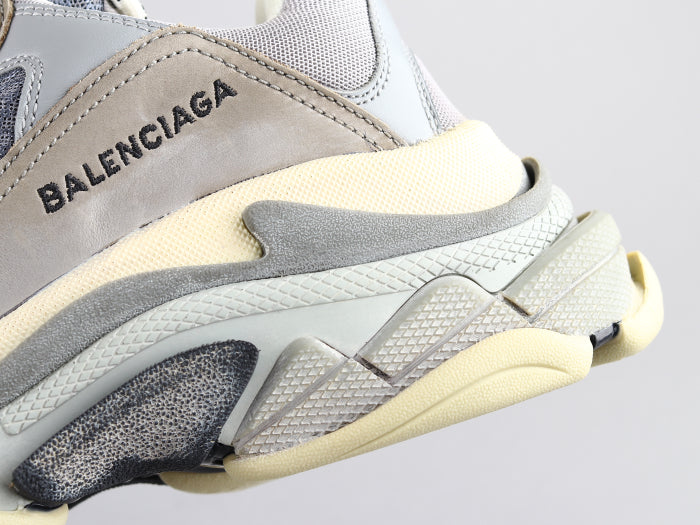 Ezyycart Bags Bla Triple S Grey Sneaker