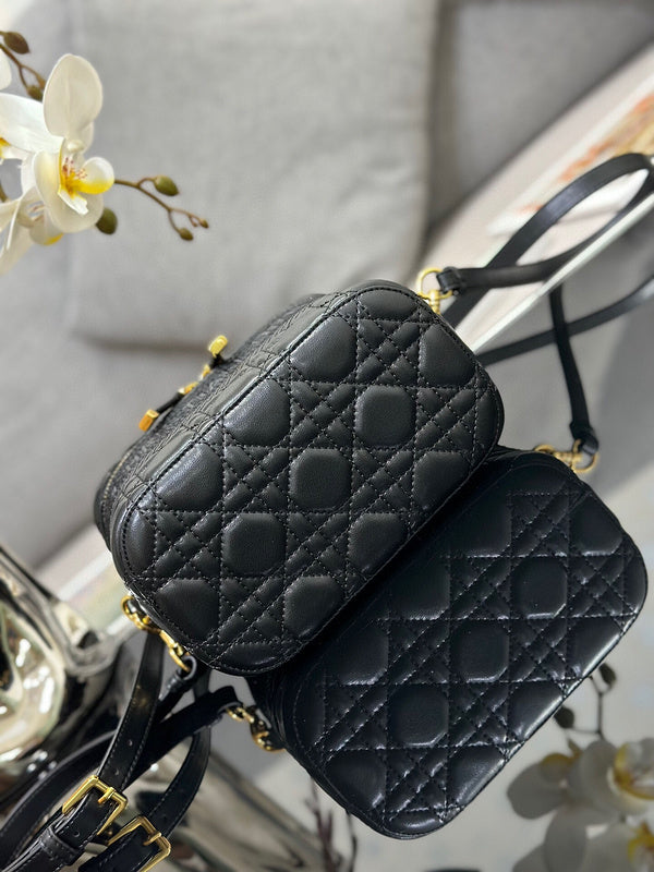 Anum Bags MV - Dir Bags - 061