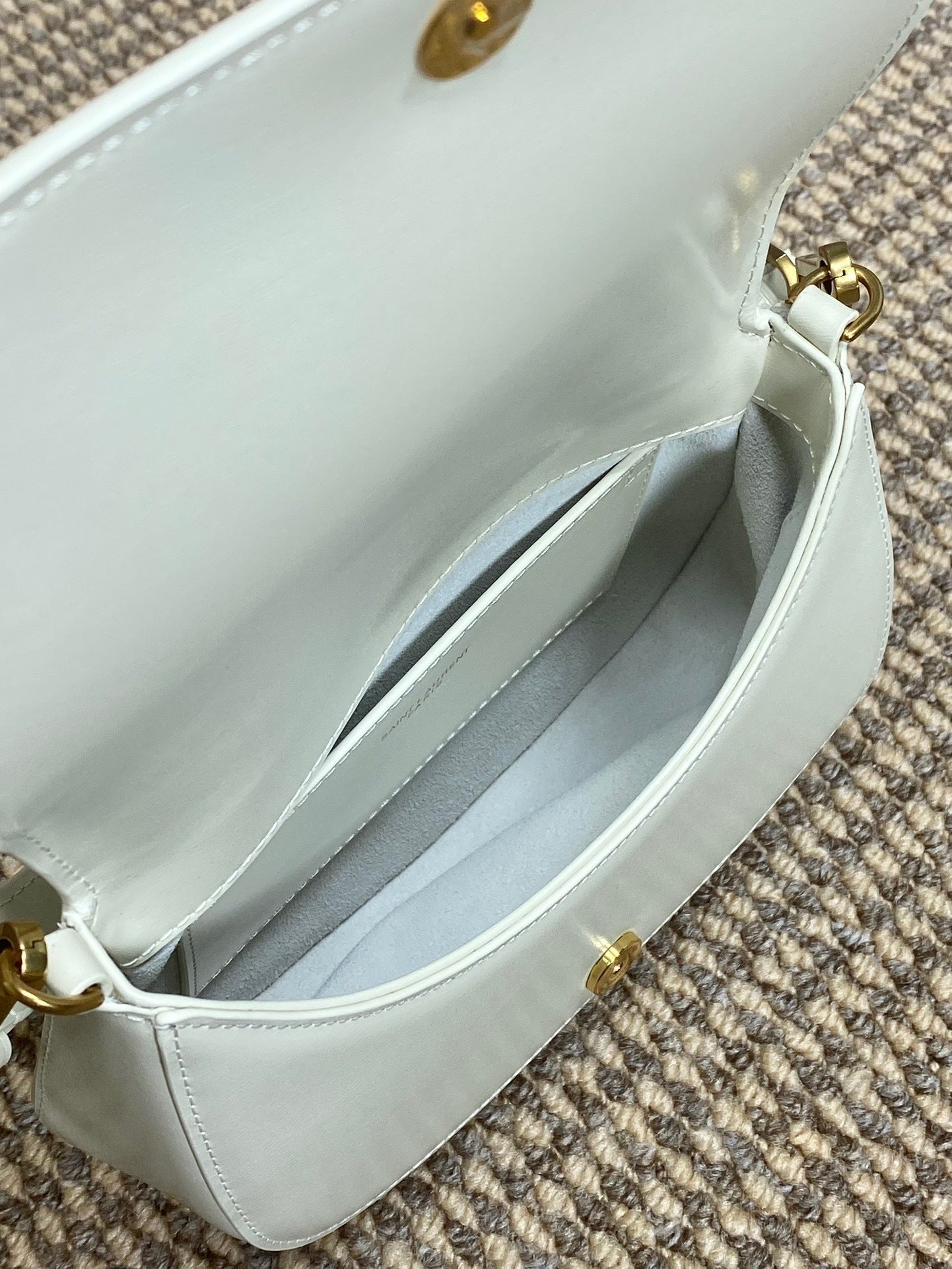 Ezyycart Bags - Best High-End Brands in One Place - AFFORDABLE LUXURY BAGS - 5909