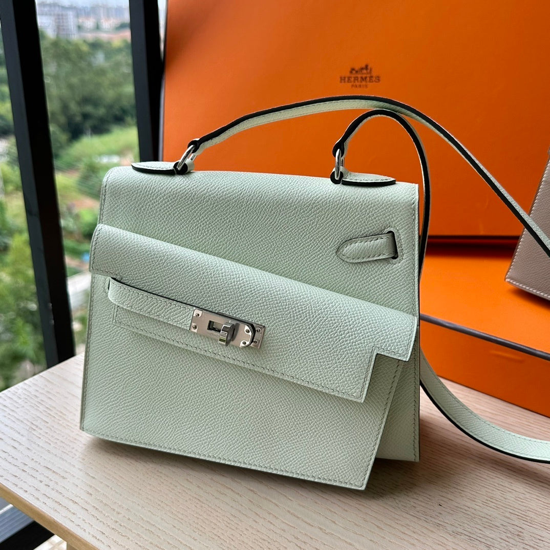 new-luxury-designer-bags-nm22984
