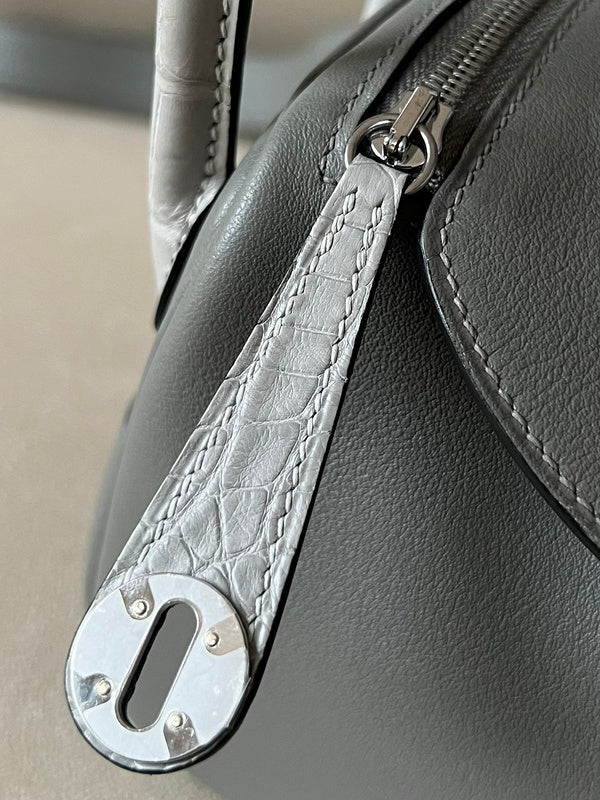 new-luxury-designer-bags-nm23885