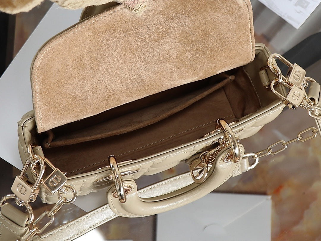 Anum Bags - DESIGNER BAGS FOR WOMEN - AFFORDABLE LUXURY BAGS - 18931