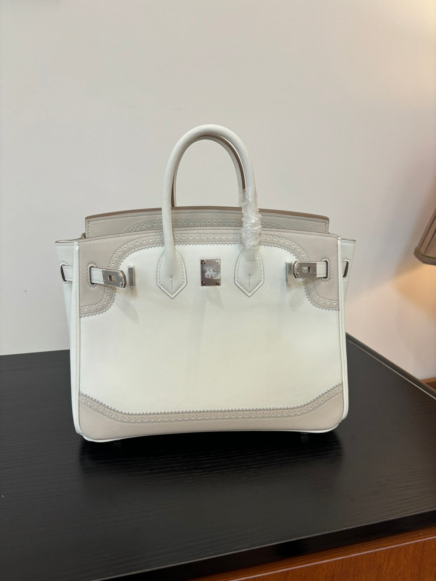 new-luxury-designer-bags-nm23220