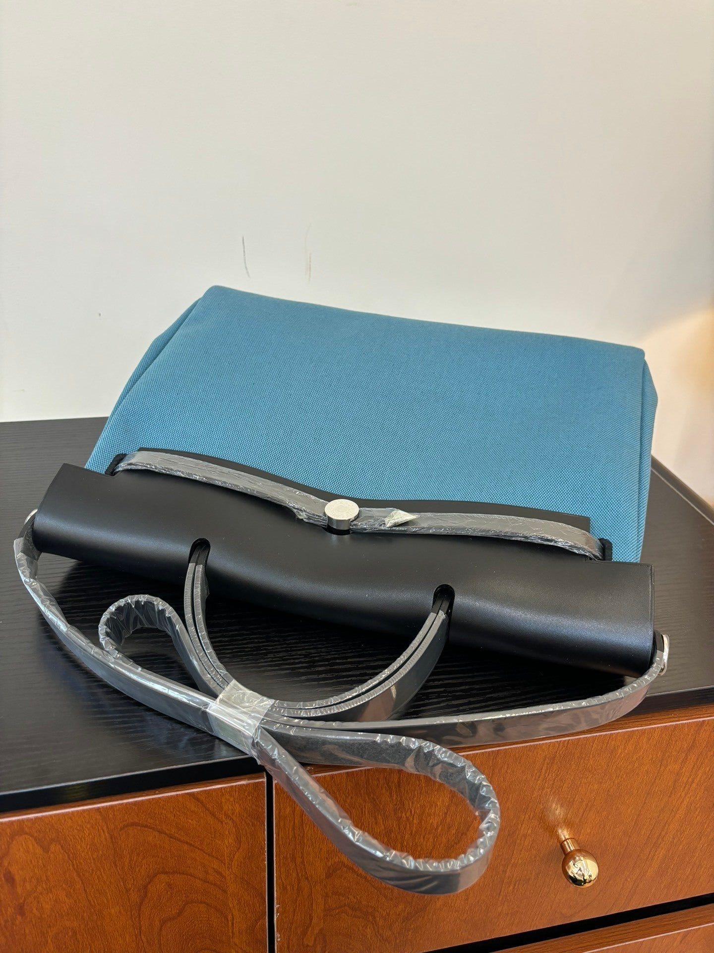 new-luxury-designer-bags-nm22951
