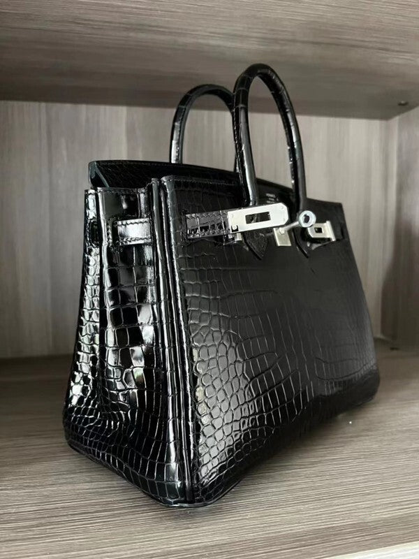 new-luxury-designer-bags-nm23983