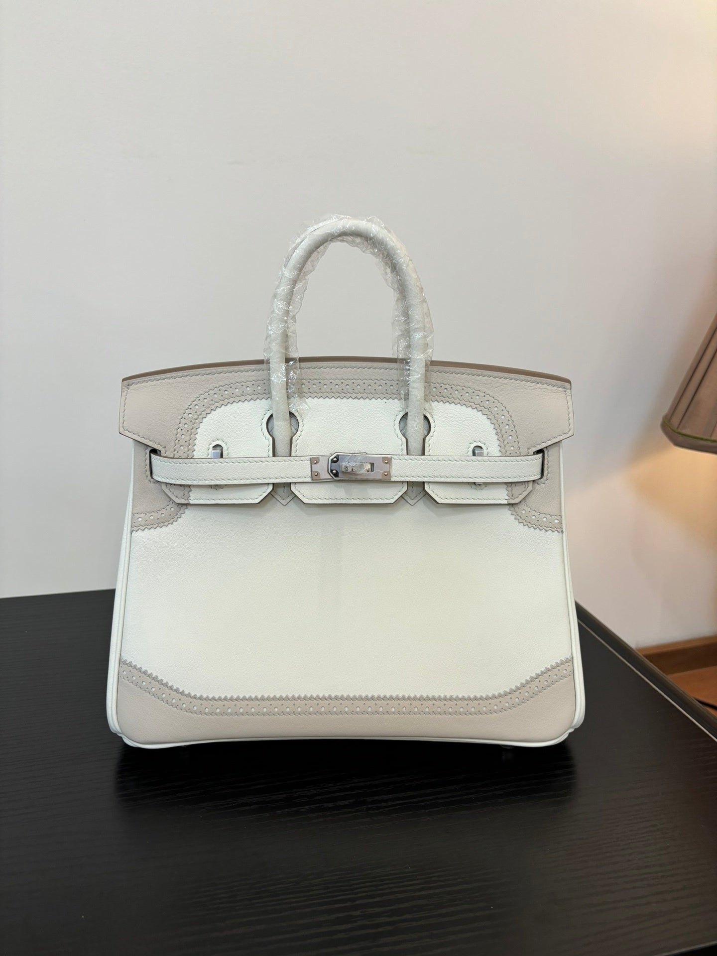 new-luxury-designer-bags-nm23220