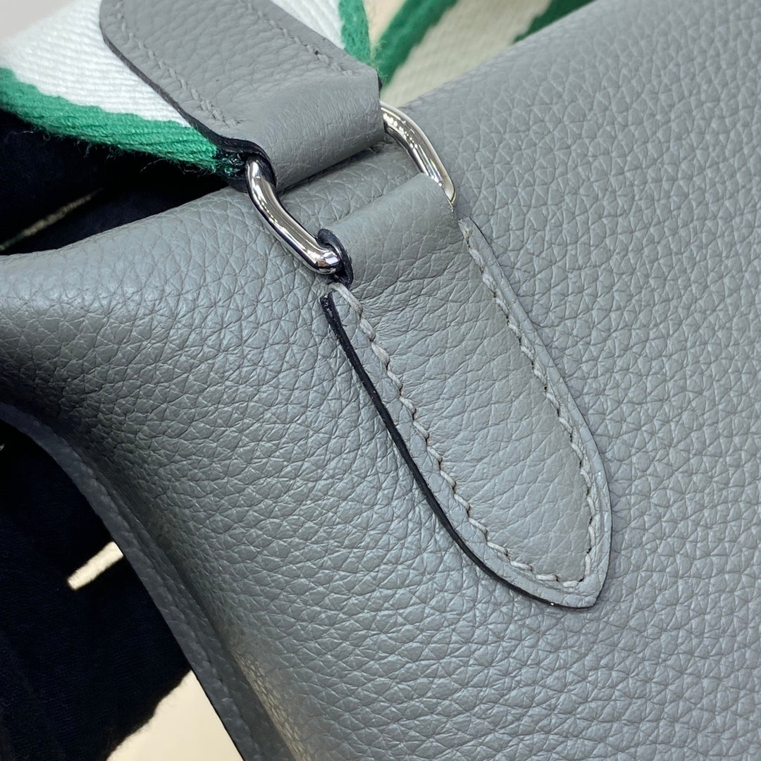 new-luxury-designer-bags-nm23340