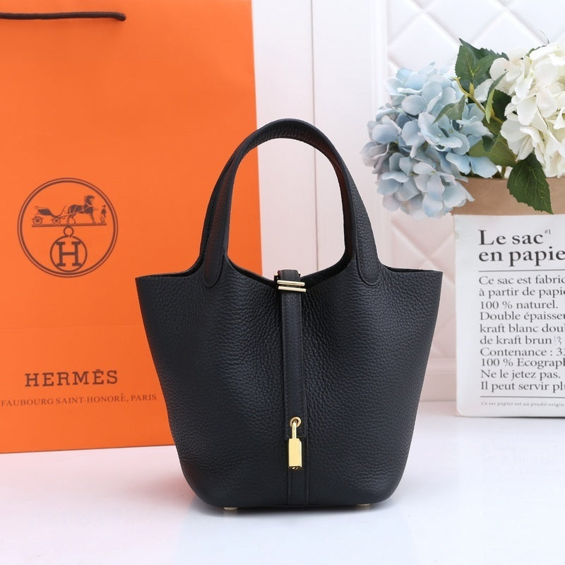 new-luxury-designer-bags-nm23484
