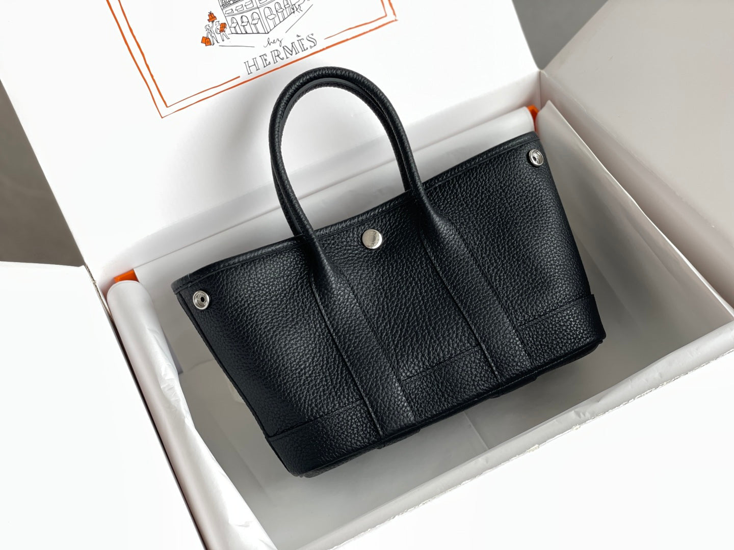 new-luxury-designer-bags-nm22935