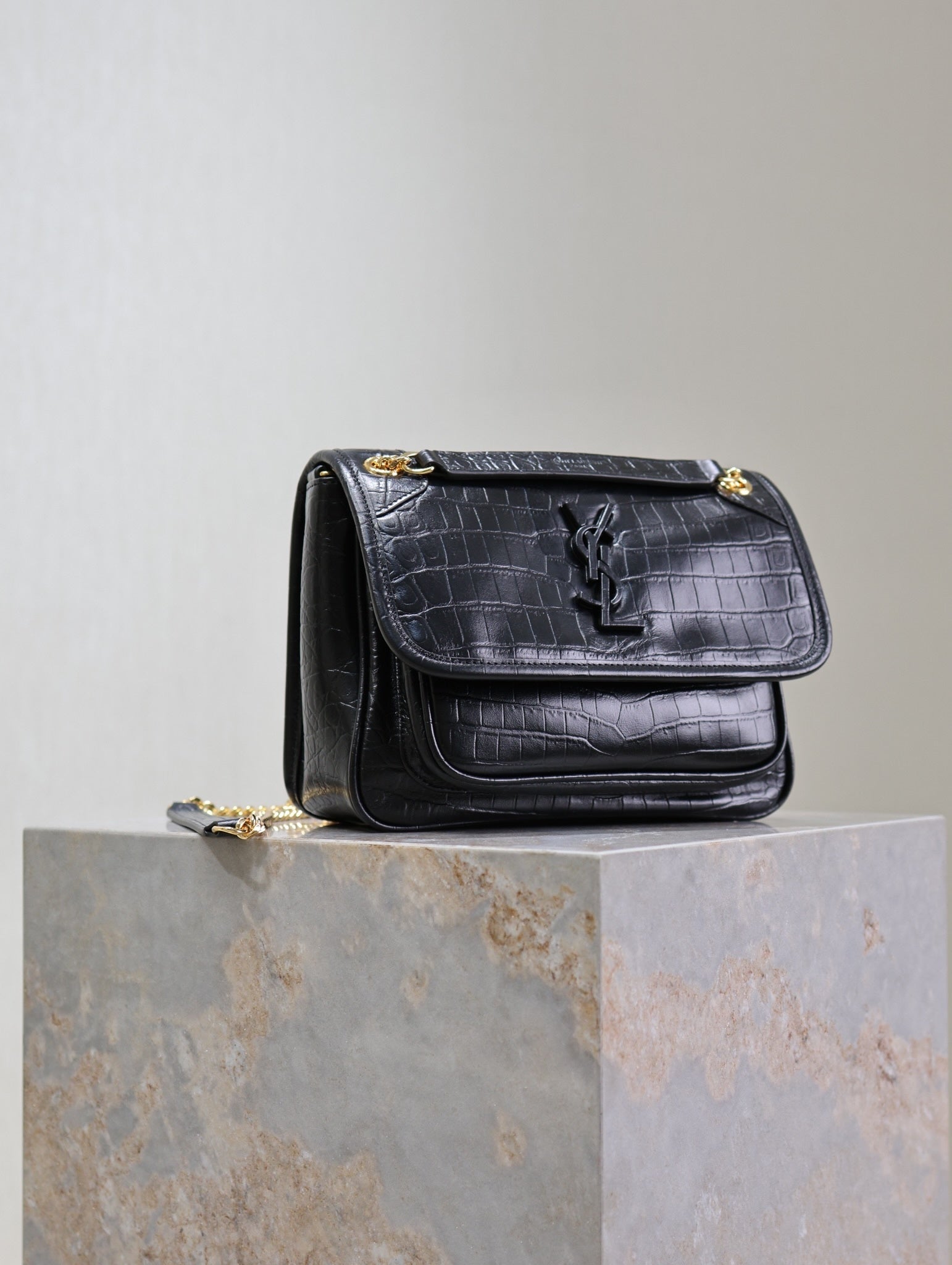 Ezyycart Bags - High-Quality Designer Products for You - AFFORDABLE LUXURY BAGS - 5999