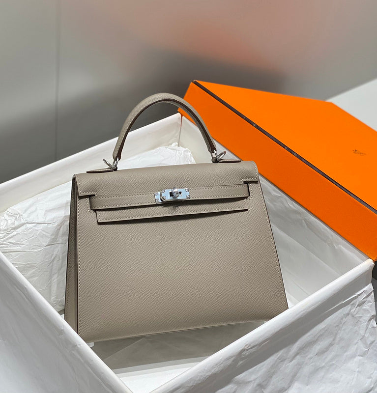 new-luxury-designer-bags-nm23780