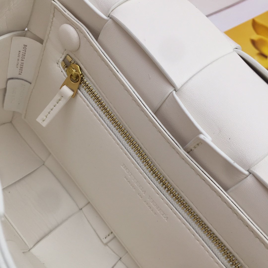 Ezyycart Bags - High-Quality Designer Products for You - AFFORDABLE LUXURY BAGS - 17170