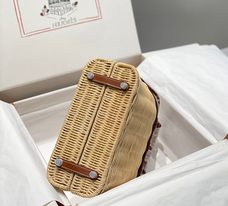 new-luxury-designer-bags-nm23777