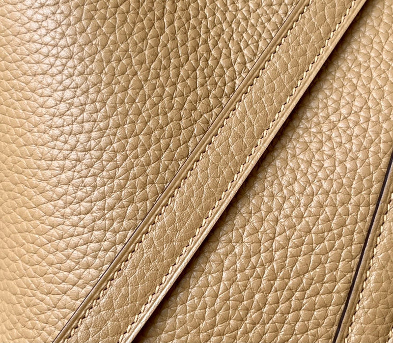 new-luxury-designer-bags-nm23411