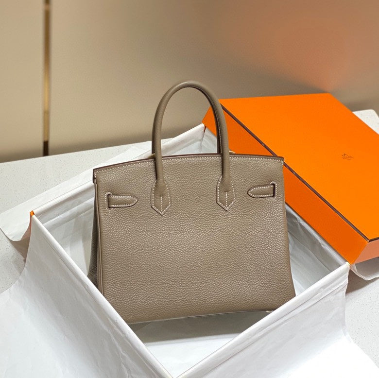 new-luxury-designer-bags-nm23722