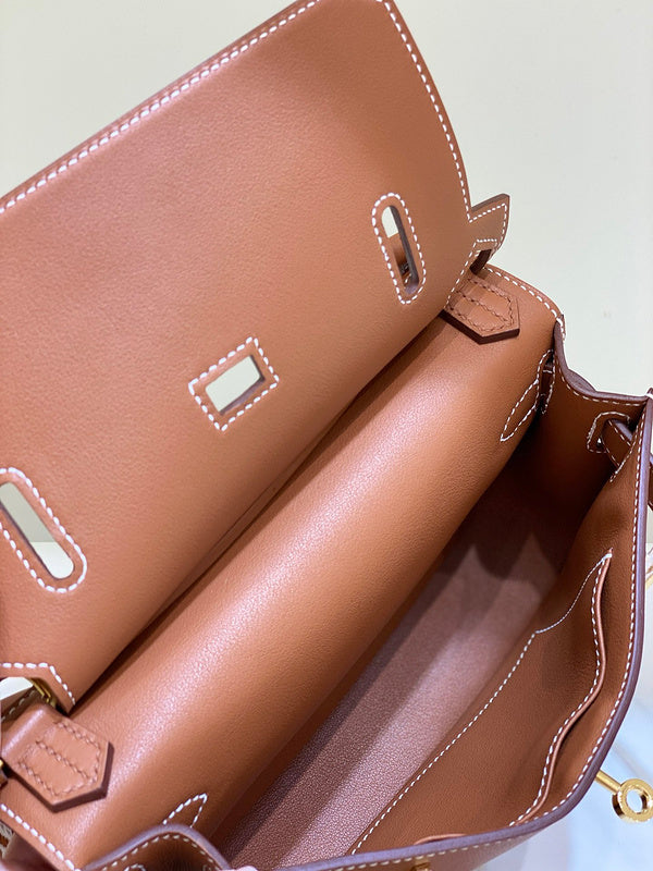 new-luxury-designer-bags-nm23980