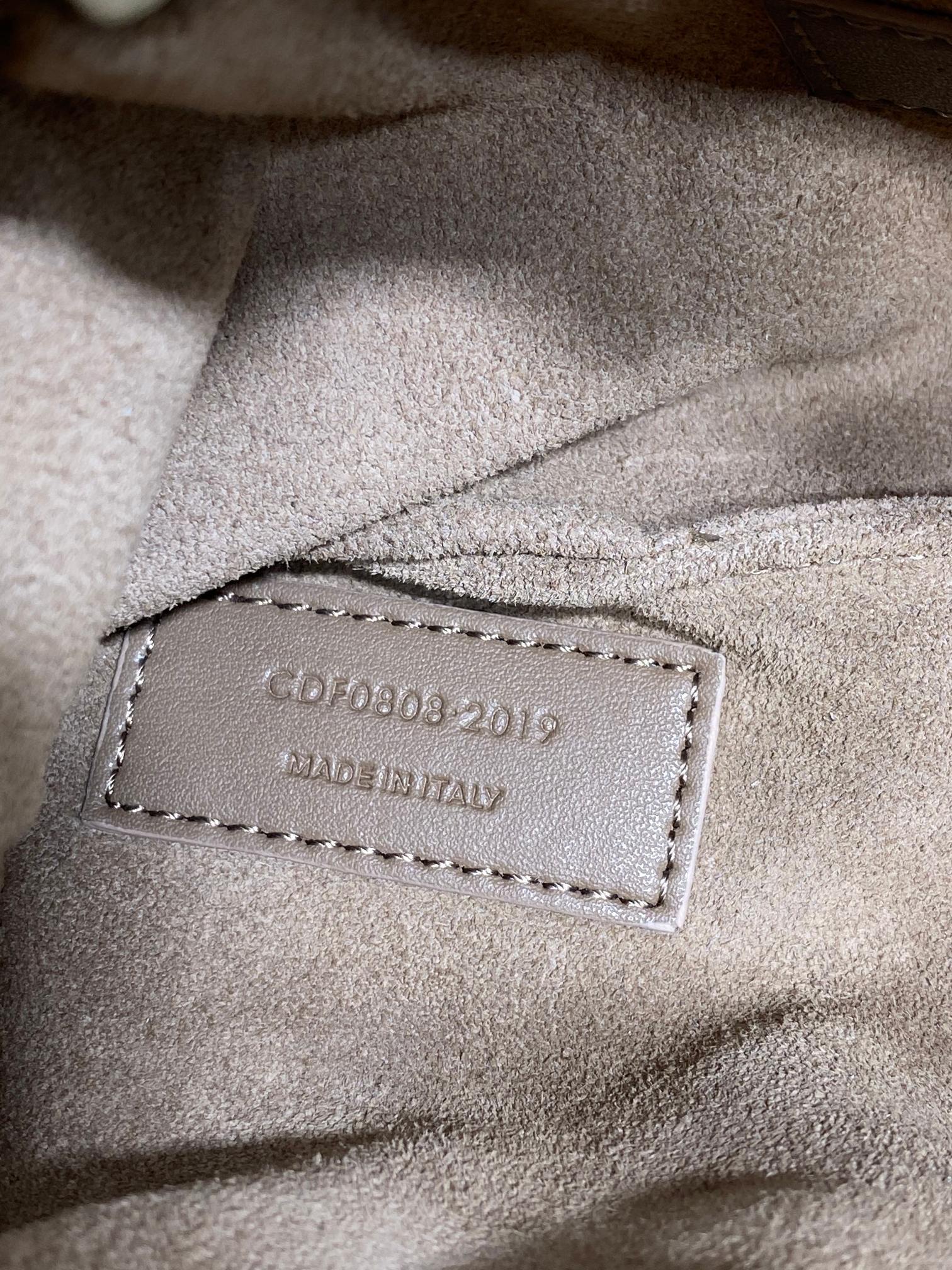 Ezyycart Bags - Best High-End Brands in One Place - AFFORDABLE LUXURY BAGS - 15316