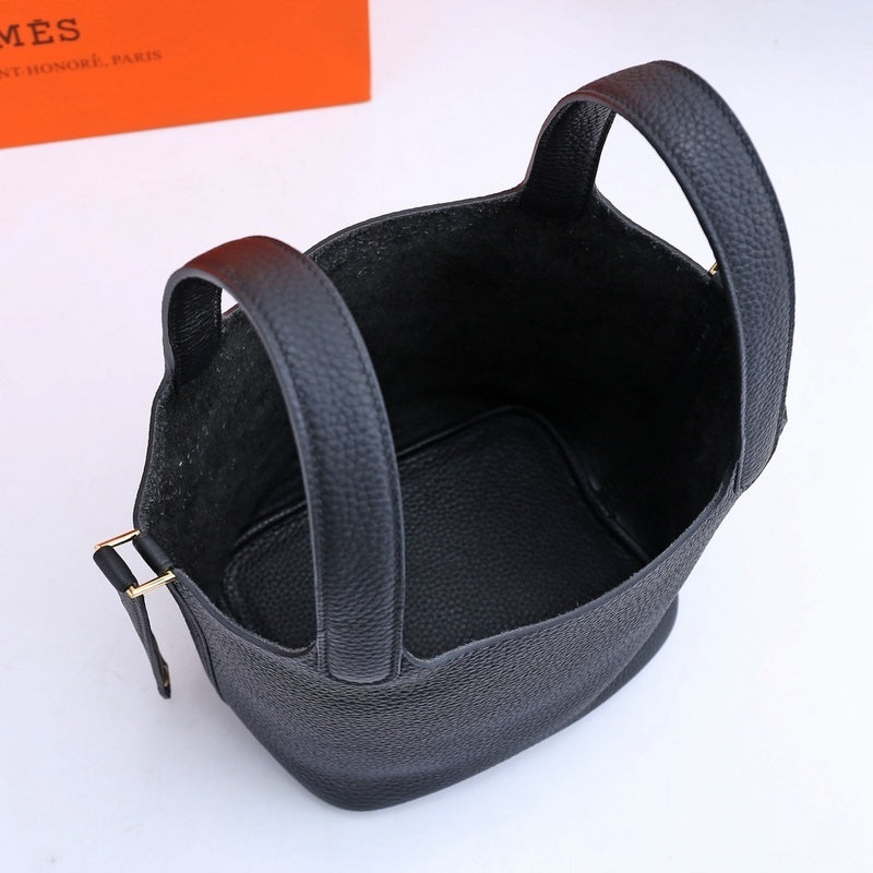 new-luxury-designer-bags-nm23484