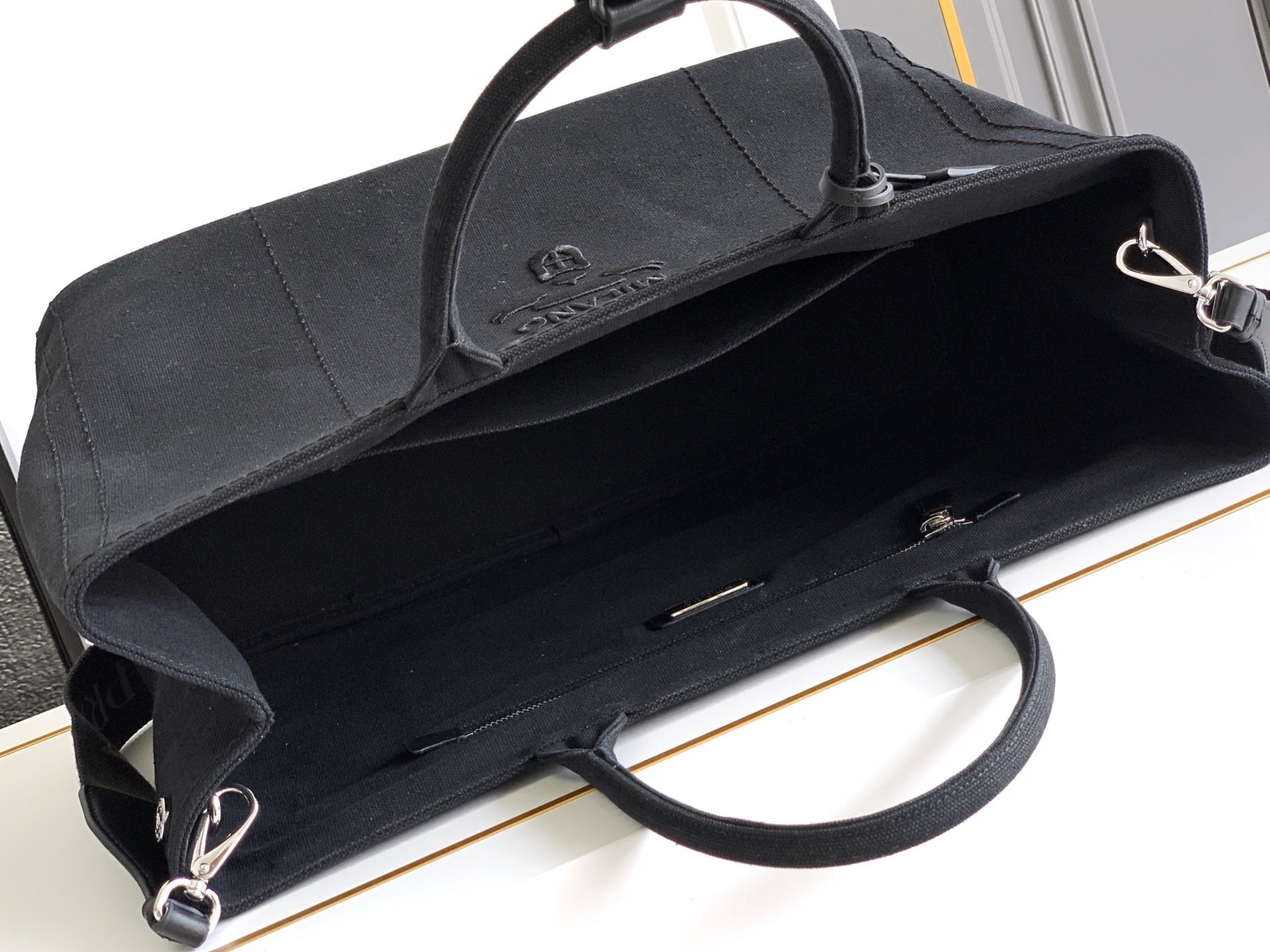 Ezyycart Bags - High-Quality Designer Products for You - AFFORDABLE LUXURY BAGS - 14334