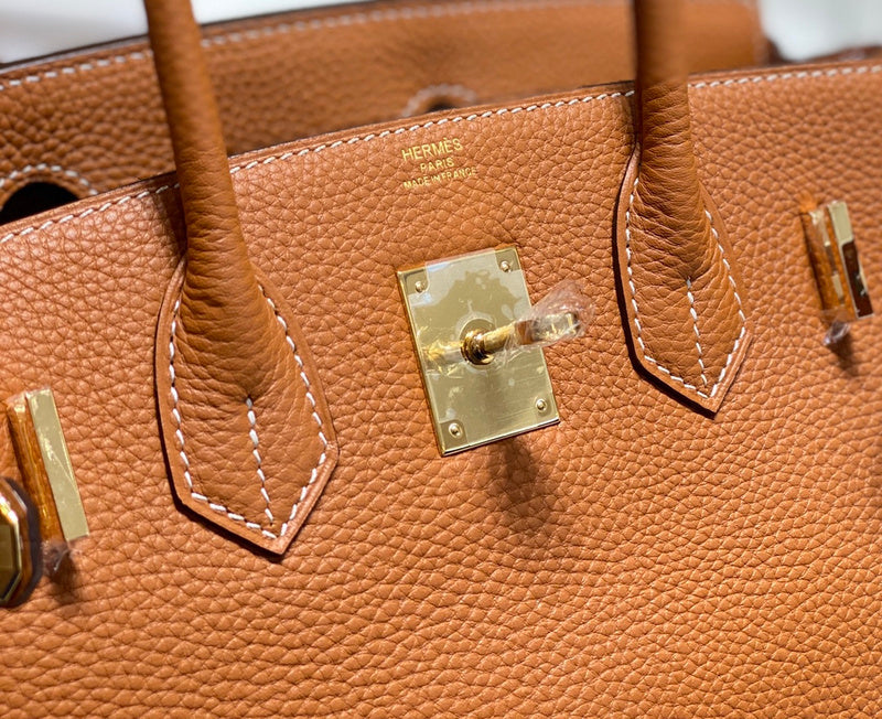 new-luxury-designer-bags-nm23696