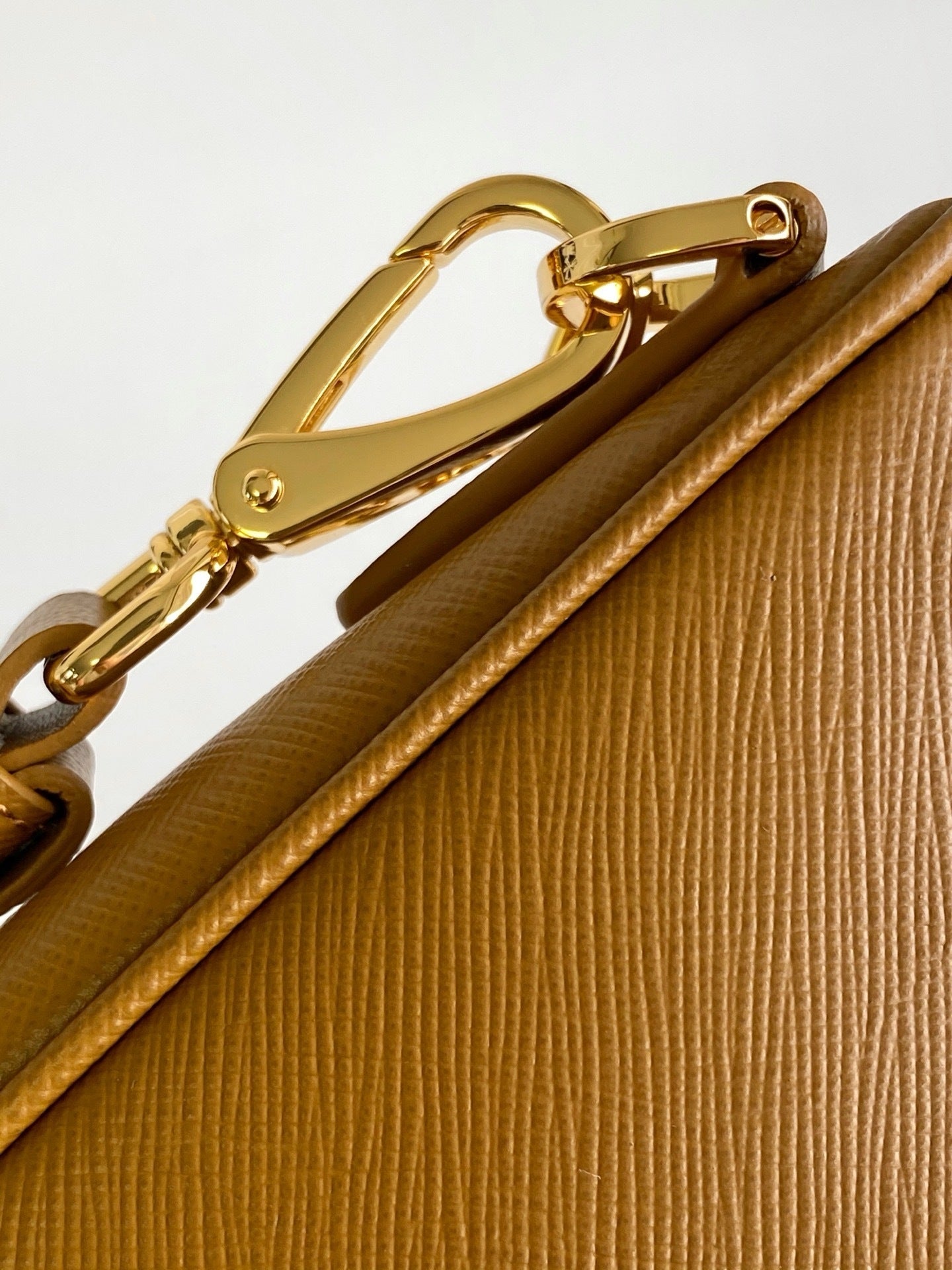Ezyycart Bags - Best High-End Brands in One Place - AFFORDABLE LUXURY BAGS - 14080
