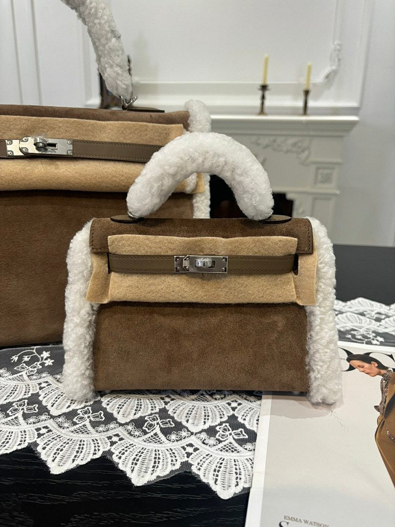 Anum Bags Bags - High-Quality Designer Products for You - AFFORDABLE LUXURY BAGS - 20562