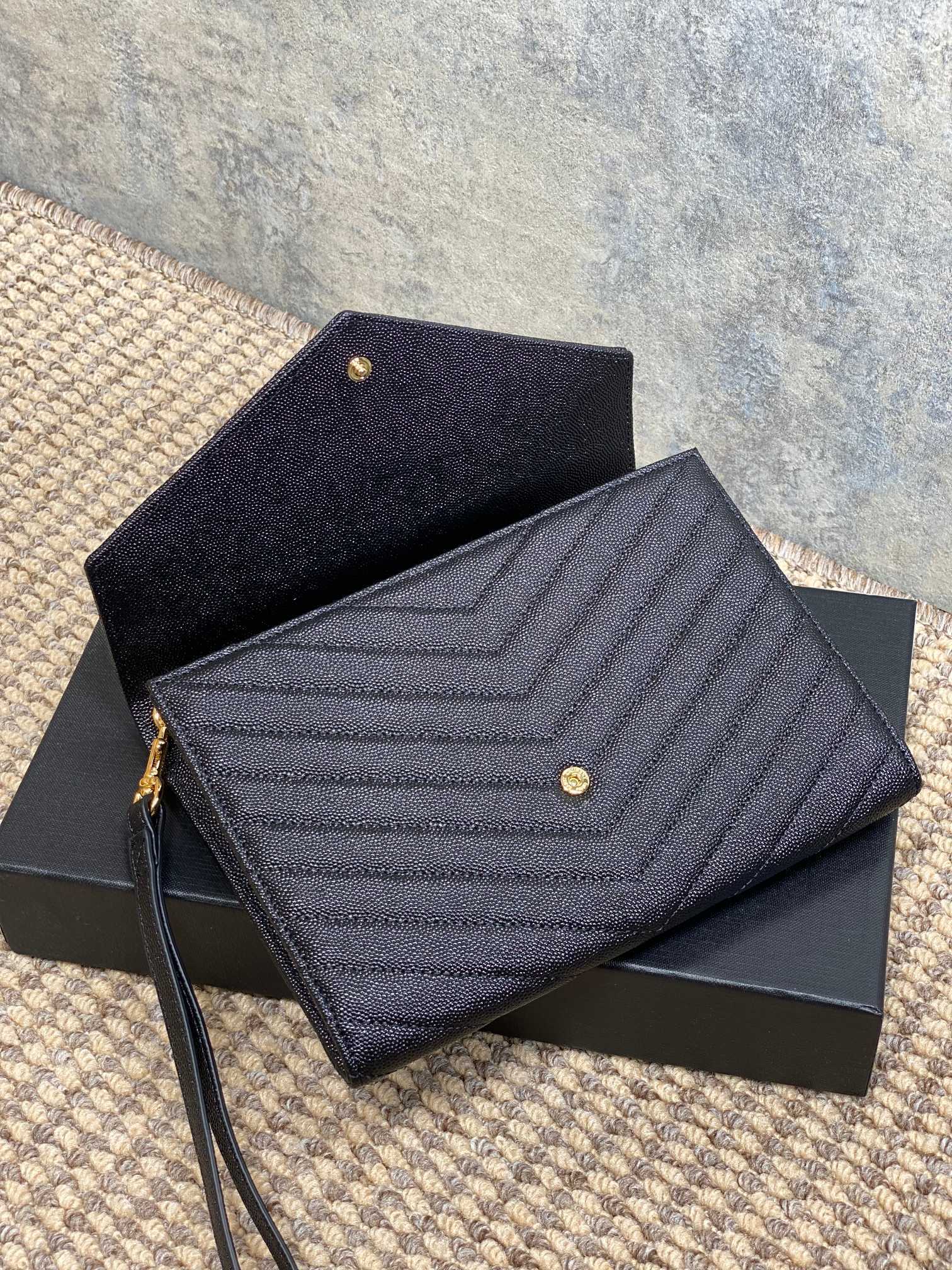 Ezyycart Bags - Best High-End Brands in One Place - AFFORDABLE LUXURY BAGS - 15016
