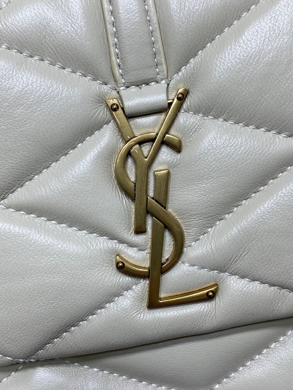 Ezyycart Bags - Best High-End Brands in One Place - AFFORDABLE LUXURY BAGS - 15040