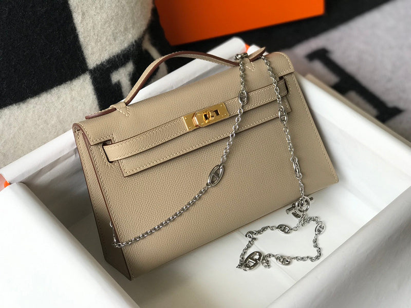 new-luxury-designer-bags-nm23794