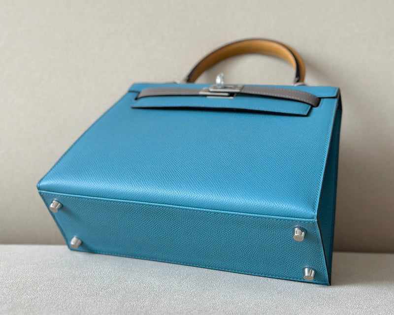 new-luxury-designer-bags-nm23990