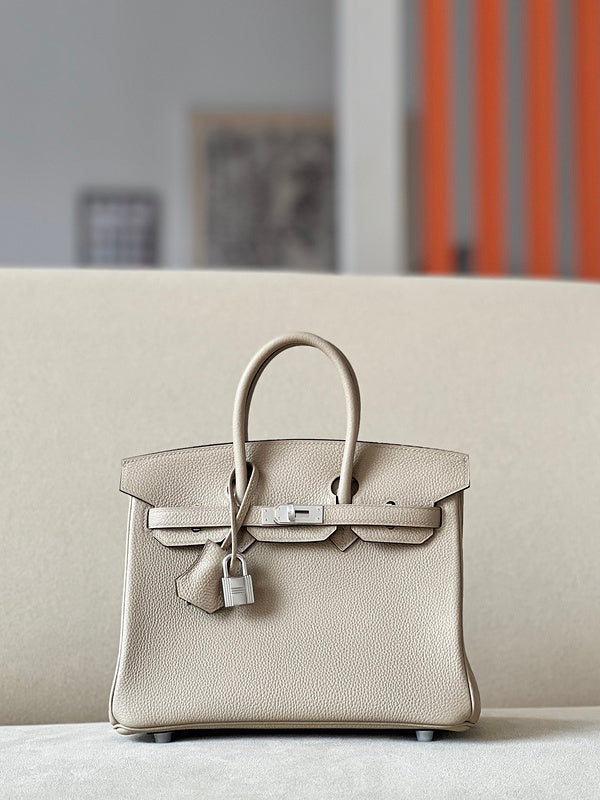new-luxury-designer-bags-nm23405