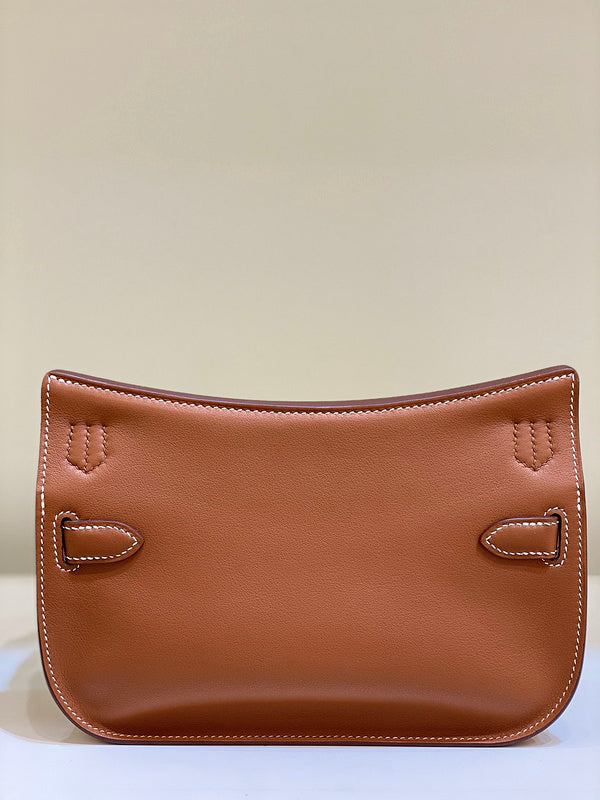 new-luxury-designer-bags-nm23980