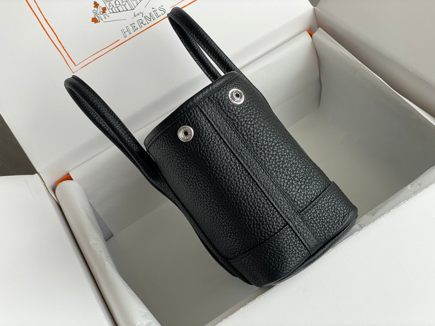 new-luxury-designer-bags-nm22935