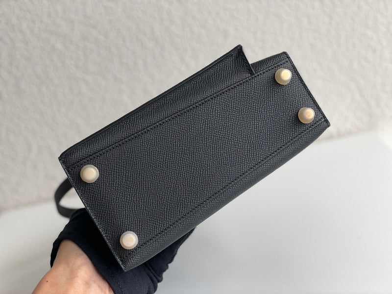 new-designer-premium-bags-nm23889