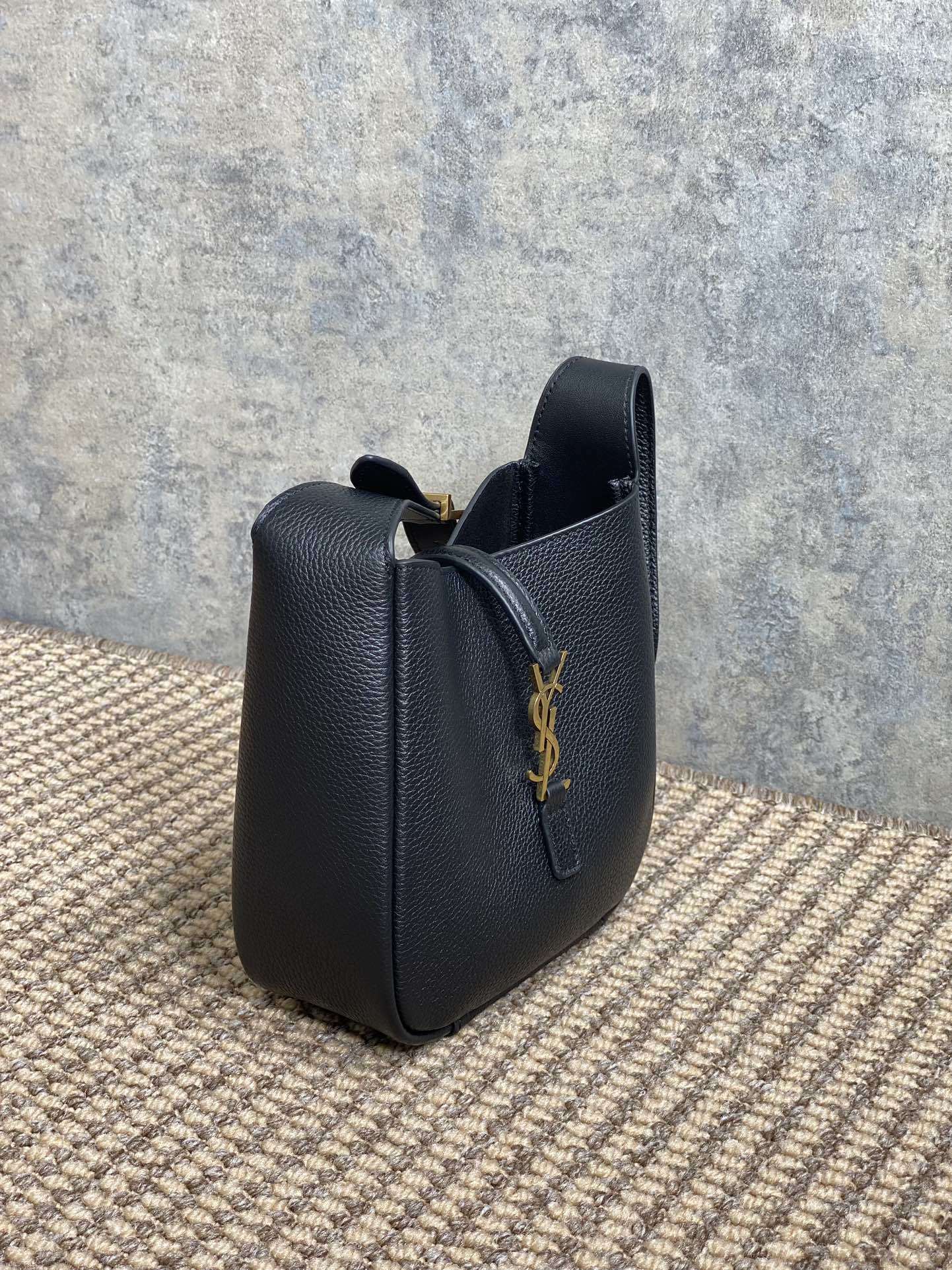 Ezyycart Bags - Best High-End Brands in One Place - AFFORDABLE LUXURY BAGS - 15580