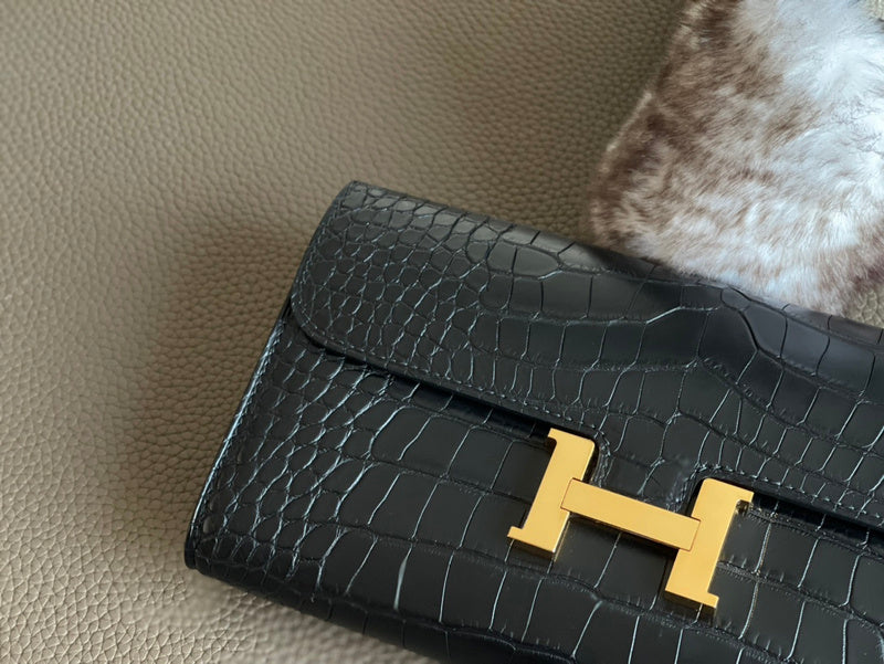 new-luxury-designer-bags-nm23459
