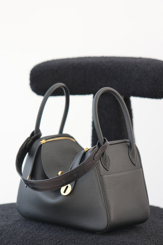 new-luxury-designer-bags-nm23884