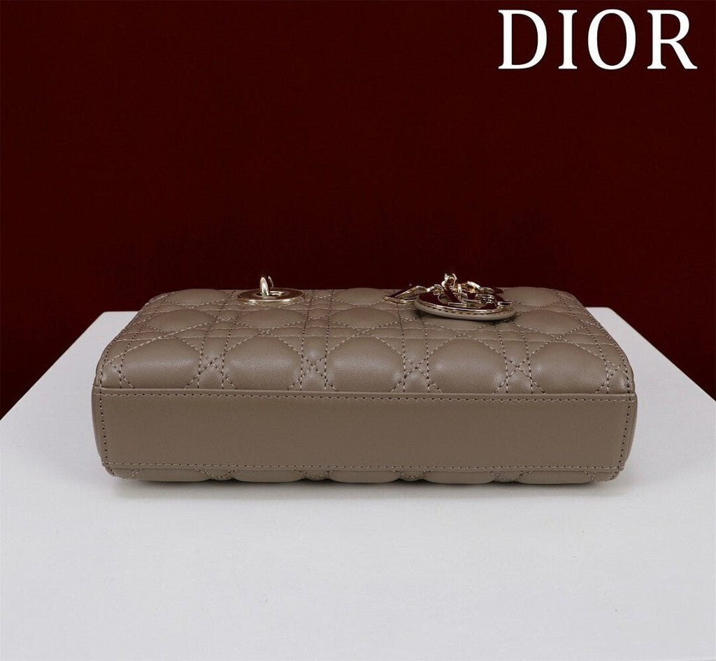 Ezyycart Bags - DESIGNER BAGS FOR WOMEN - AFFORDABLE LUXURY BAGS - 19047