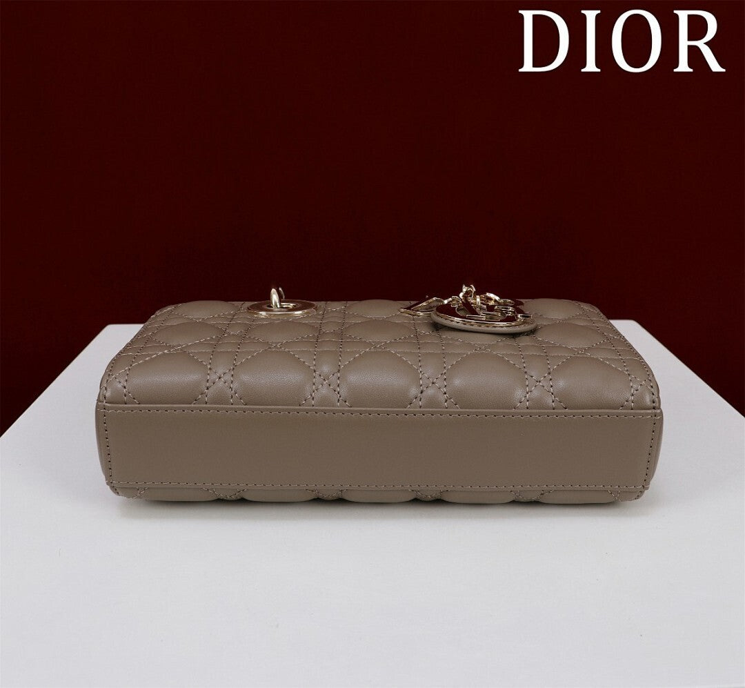 Ezyycart Bags - DESIGNER BAGS FOR WOMEN - AFFORDABLE LUXURY BAGS - 19047