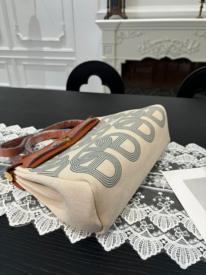 Anum Bags - DESIGNER BAGS FOR WOMEN - AFFORDABLE LUXURY BAGS - 20555