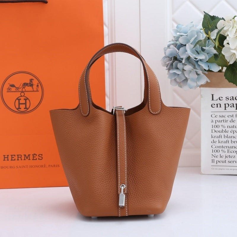 new-luxury-designer-bags-nm23485