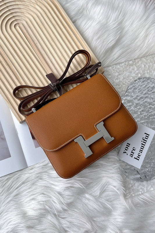 new-luxury-designer-bags-nm23525