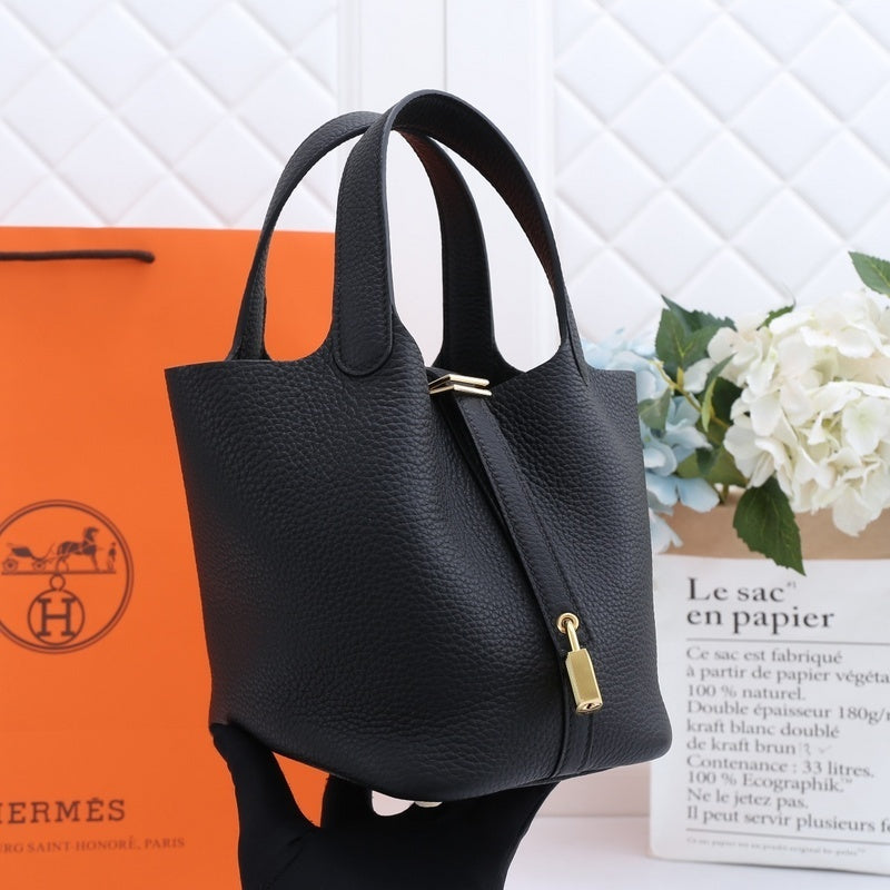 new-luxury-designer-bags-nm23484