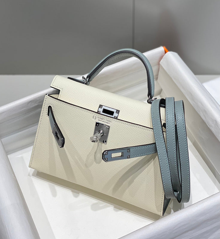 new-luxury-designer-bags-nm23535