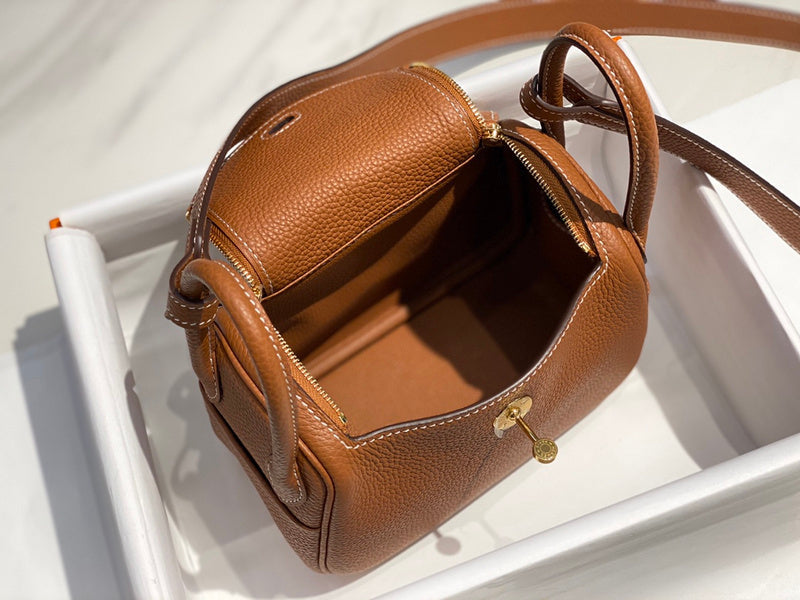 new-luxury-designer-bags-nm23694