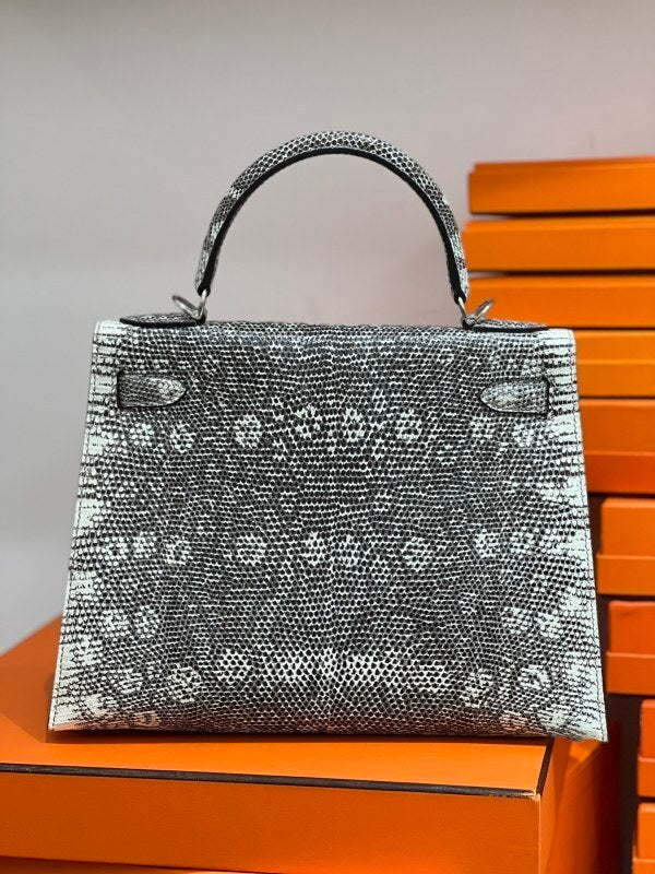 Anum Bags - High-Quality Designer Products for You - AFFORDABLE LUXURY BAGS - 20518