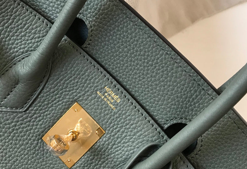 new-luxury-designer-bags-nm23785
