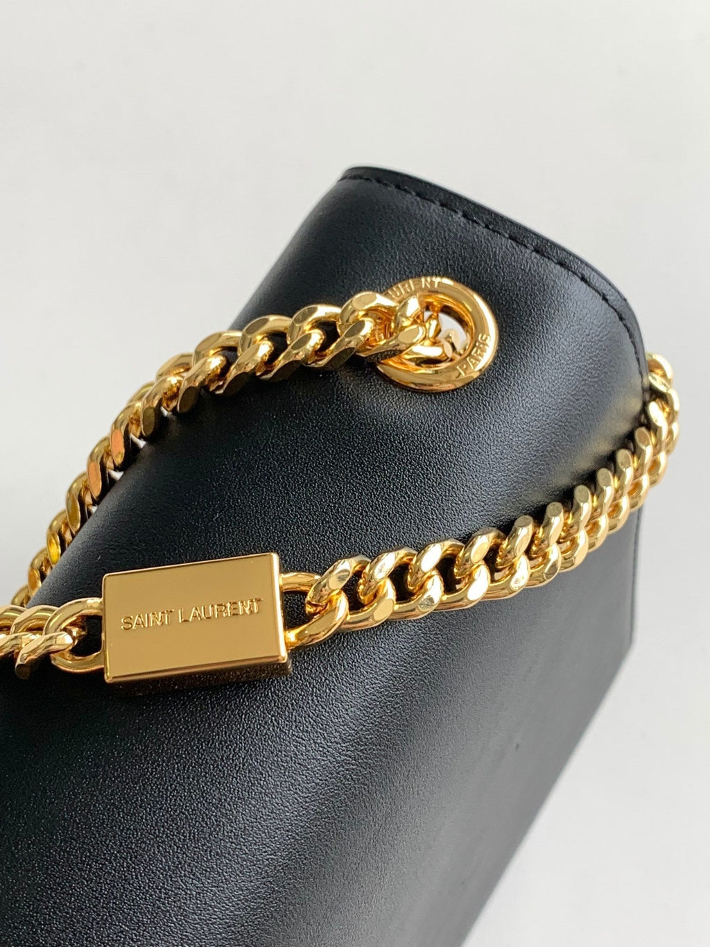 Ezyycart Bags - Best High-End Brands in One Place - AFFORDABLE LUXURY BAGS - 15216