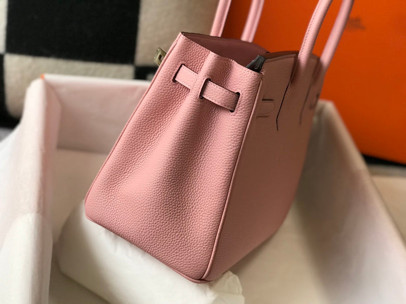 new-luxury-designer-bags-nm23538