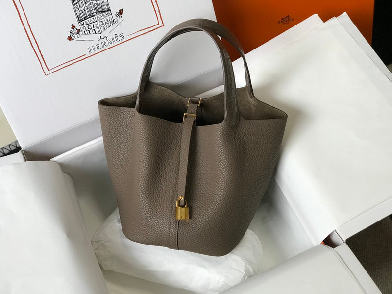 new-luxury-designer-bags-nm23801